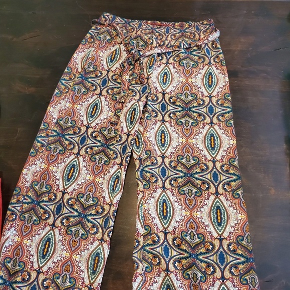 Ali & Kris Pattern Pants - Picture 1 of 4